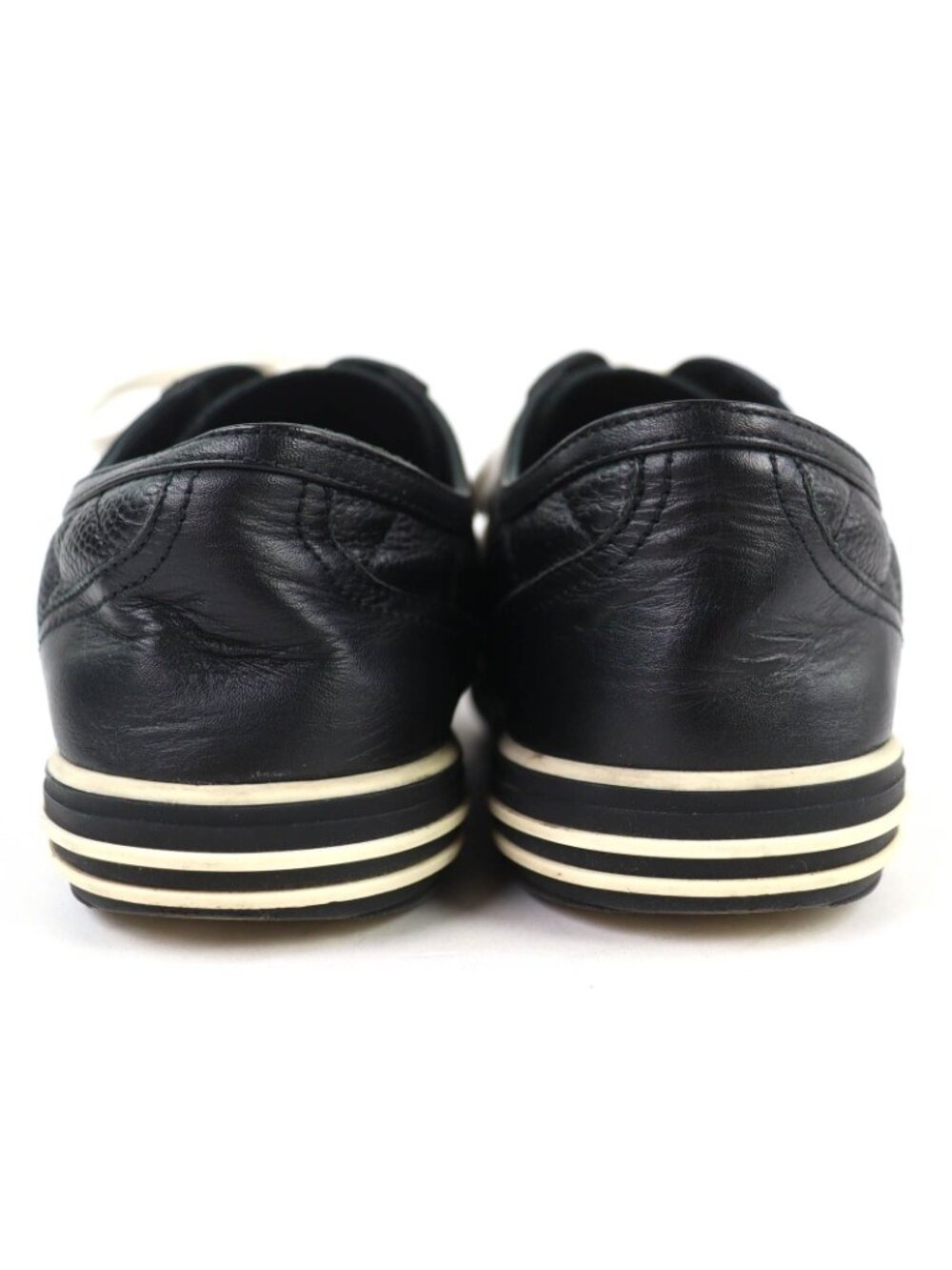 Chanel Caviar Leather CC Logo Quilted Low Cut Sneakers Black White - Picture 5 of 12